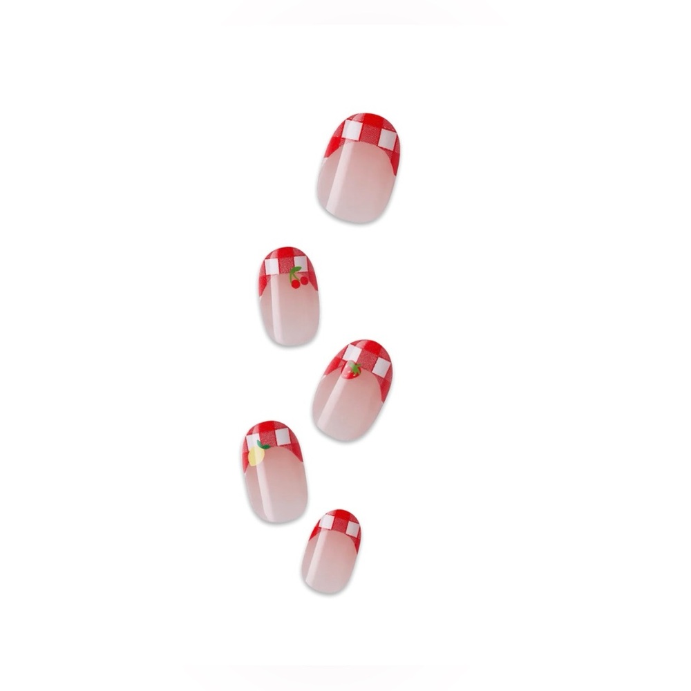 imPRESS Design Summer Hearts Aflutter New Set of 30 Press On Nails